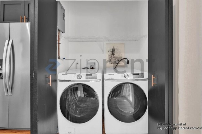 Building Photo - 3002 N Highland Ave