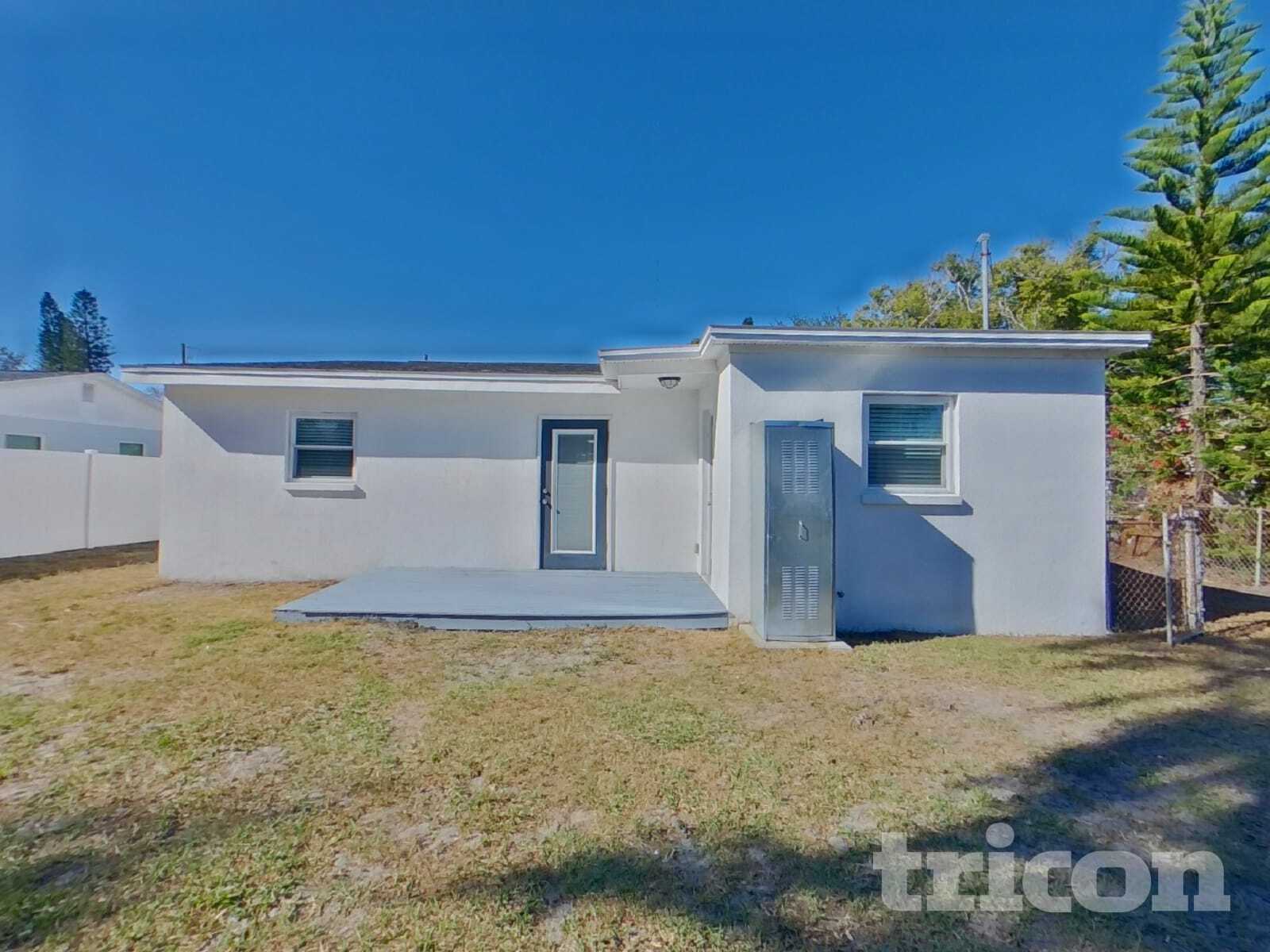 Building Photo - 6210 S Adelia Ave