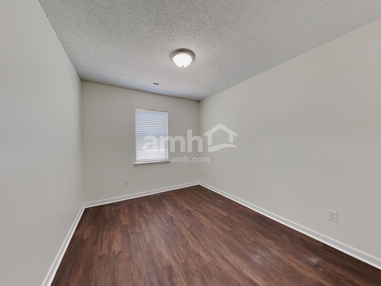 Building Photo - 3413 Braefield Dr