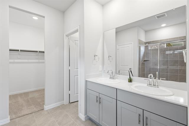 Building Photo - 206 Goosewood Dr