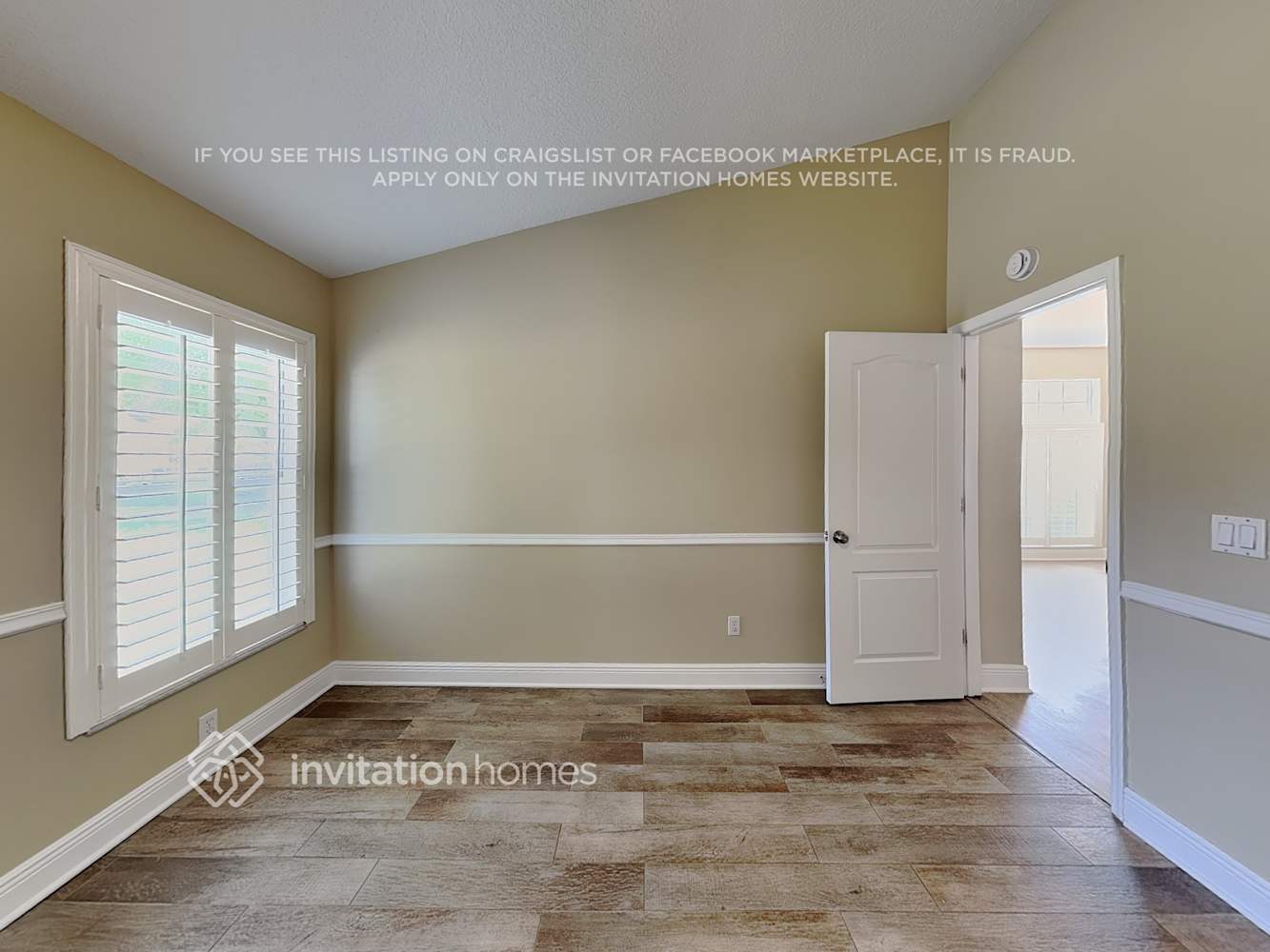 Building Photo - 3169 Floral Way E