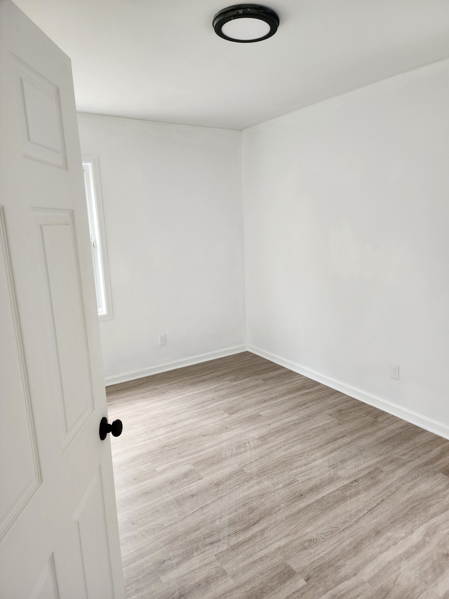 Building Photo - 15731 Lauder St