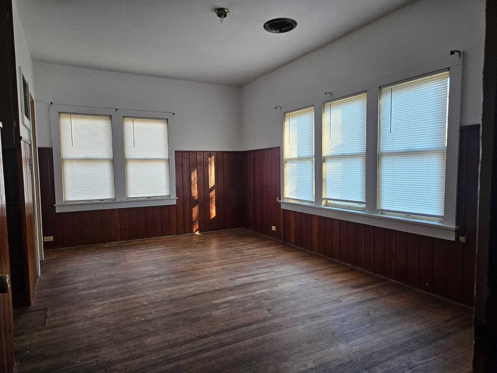 Building Photo - 1723 W 18th St