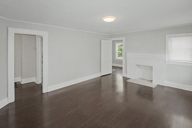 Building Photo - 4521 Hovis Rd