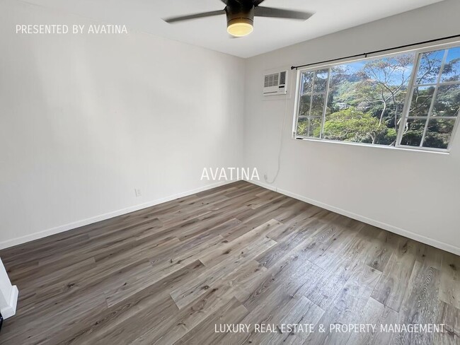 Building Photo - Video - Updated 2 bdrm condo - Close to Ev...