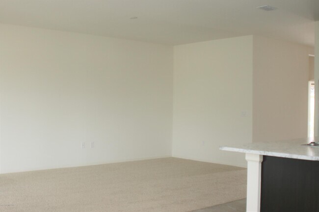 Building Photo - 4437 Magenta Isles Dr