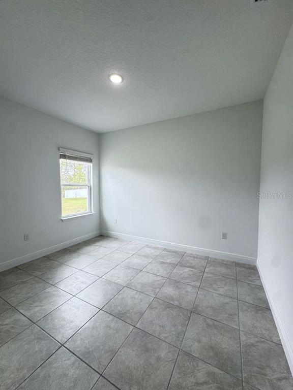 Building Photo - 6142 SW 154th Place Rd