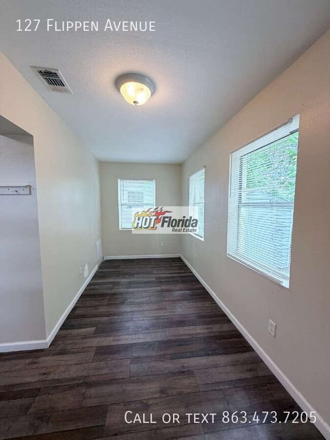 Building Photo - 127 Flippen Ave