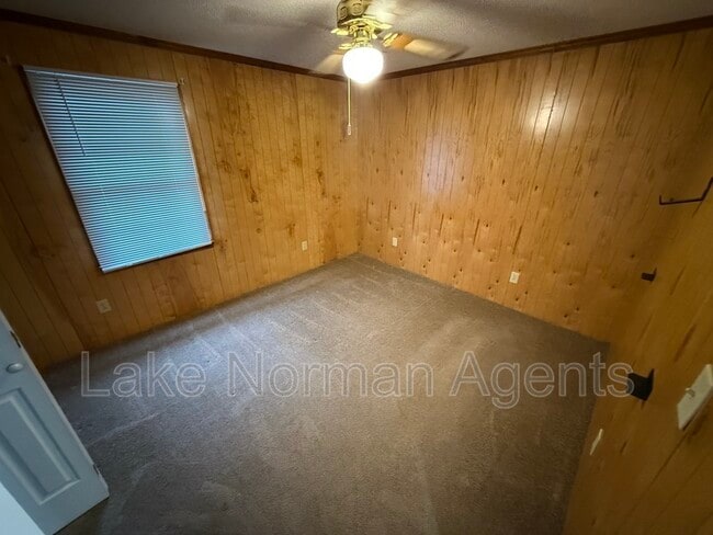 Building Photo - 4683 Grassy Creek Rd