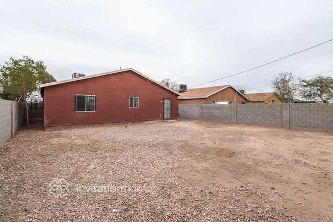 Building Photo - 1516 W Hadley St
