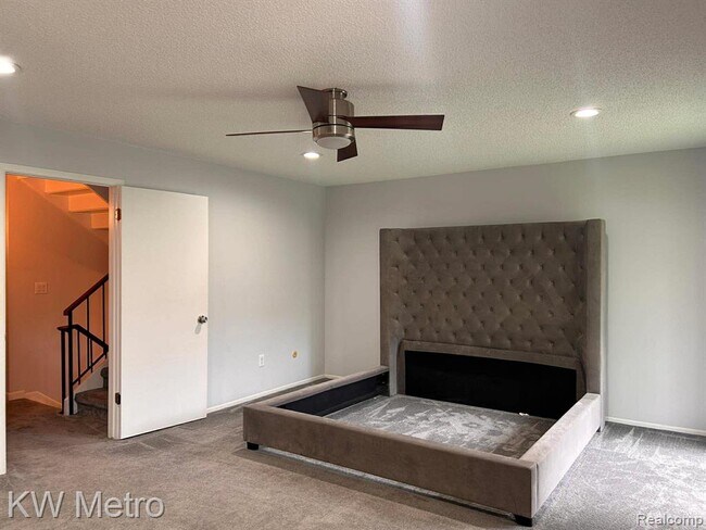 Building Photo - 6168 Palomino Ct