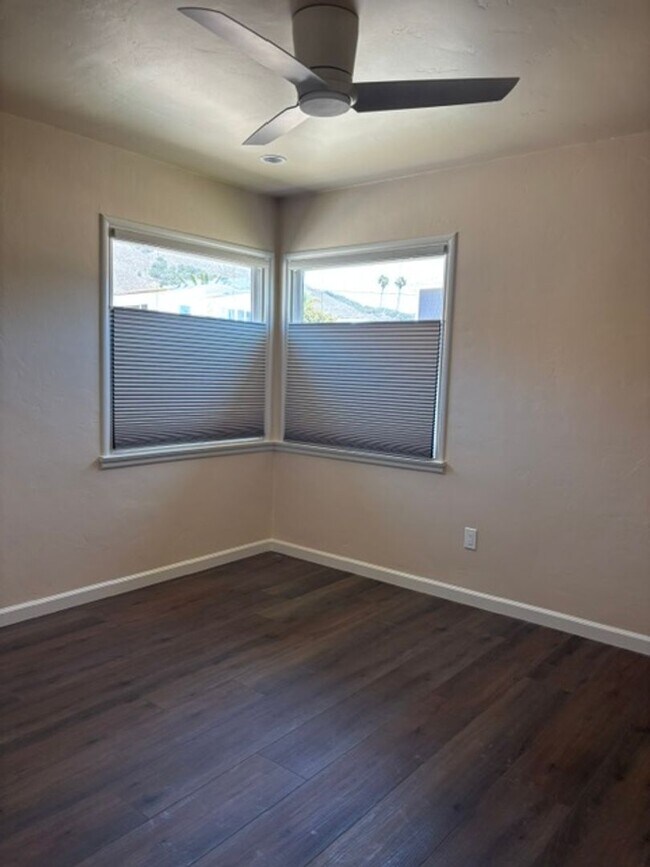 Building Photo - 314 Castaic Ave