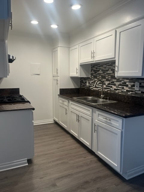 Primary Photo - Balcom Park Apartments