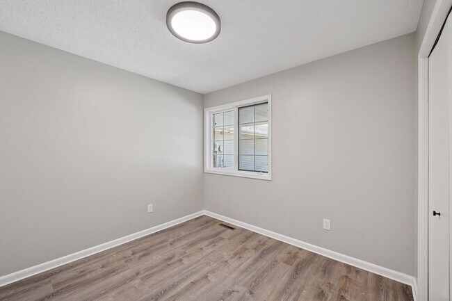 Building Photo - 8327 Victoria Dr