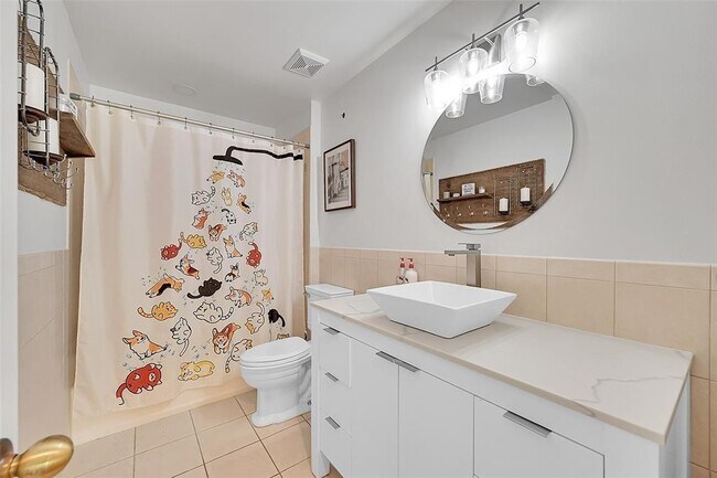 Building Photo - 7501 Red Bay Pl