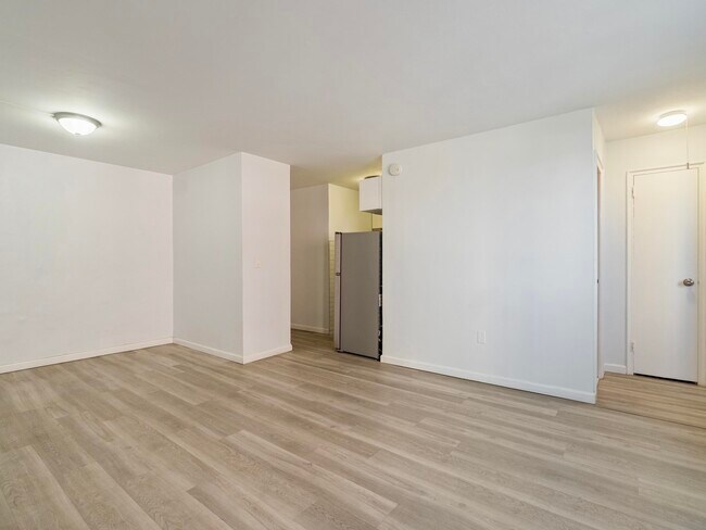 Building Photo - 6515 JFK Blvd E