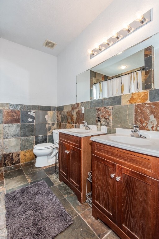 Building Photo - 4048 Walsh St