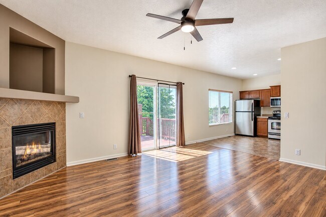 Building Photo - 16405 Camden Ave