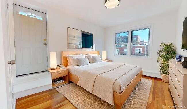 Building Photo - 105-28 63rd Rd