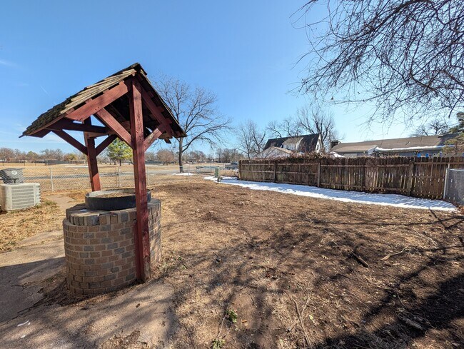 Building Photo - 1814 S 108th E Ave