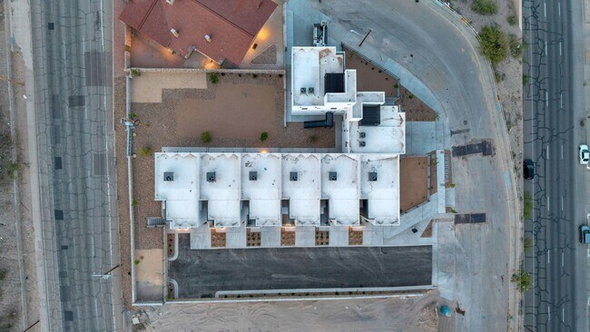 Building Photo - 1519 Golden Hill Terrace