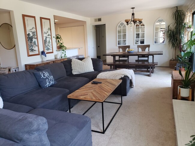 Building Photo - Stunning 2 Bed 2 Bath Condo in Novato, CA