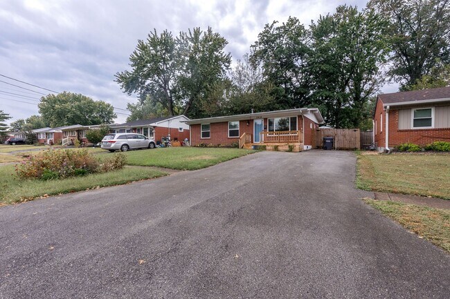 Building Photo - 7914 Edsel Ln