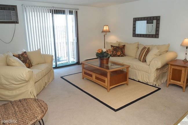 Building Photo - 141 Witmer Rd