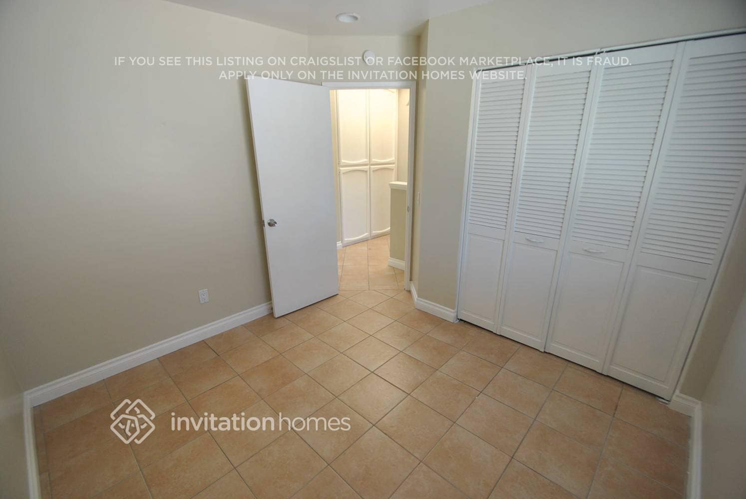 Building Photo - 14772 Long View Dr