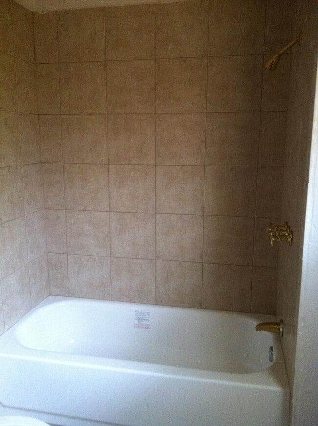 Building Photo - 3 Bedroom House in Carrollton, TX