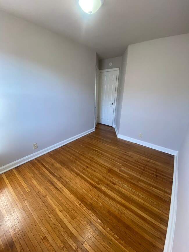 Building Photo - Desirable, Quaint 3/1 bath Beautiful Home in Upper Darby!