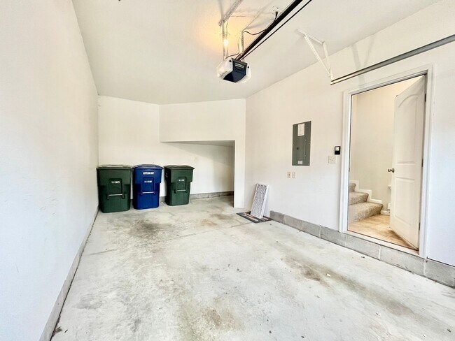 Building Photo - 8230 Highland St