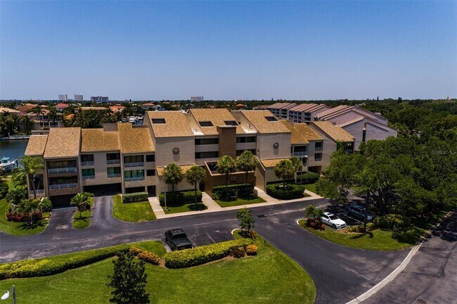 Building Photo - 2775 Kipps Colony Dr S