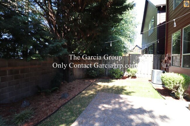 Building Photo - 7736 SW Cypress Ln