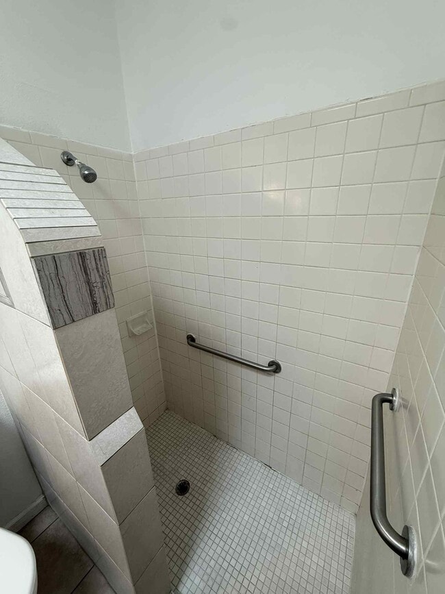 Building Photo - 8141 E Daniella Cir