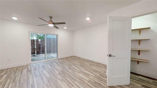 Building Photo - 1913 Hearthstone Dr