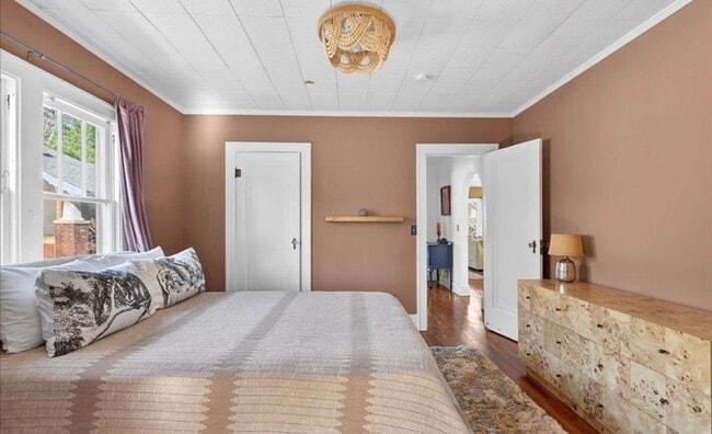 Building Photo - Beautiful 3 Bedroom!