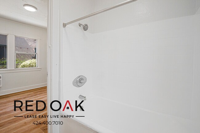 Building Photo - 4730 St Charles Pl