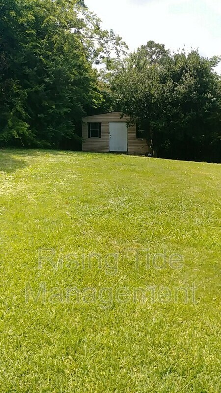 Building Photo - 1006 N Mountain Dr