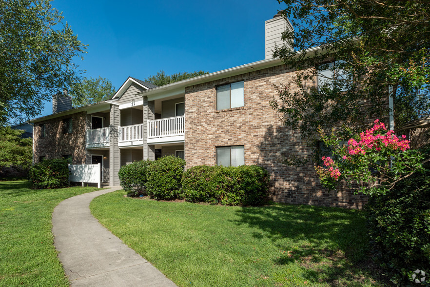 Primary Photo - Plantation Flats