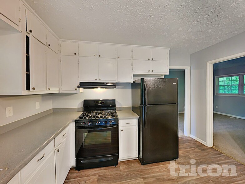 Building Photo - 4329 Cedar Ridge Trail