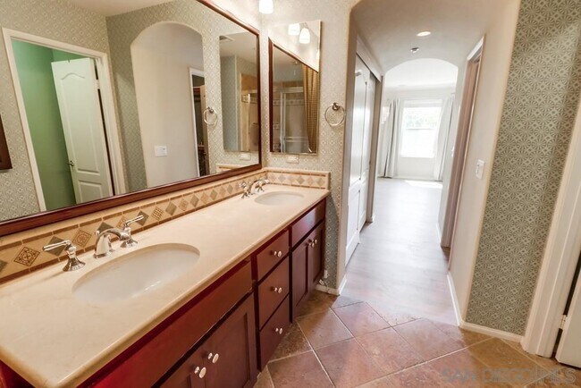 Building Photo - 2174 Desert Hare Ct