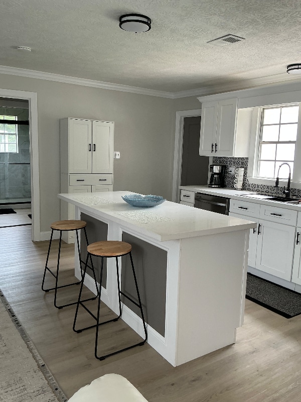 Building Photo - 3449 W Parkway St