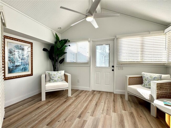 Building Photo - 701 Broadway St