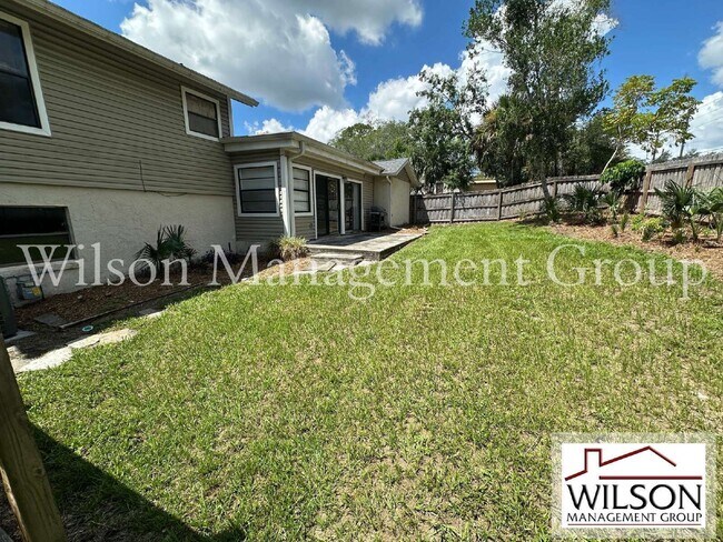Building Photo - 840 Maraval Ct