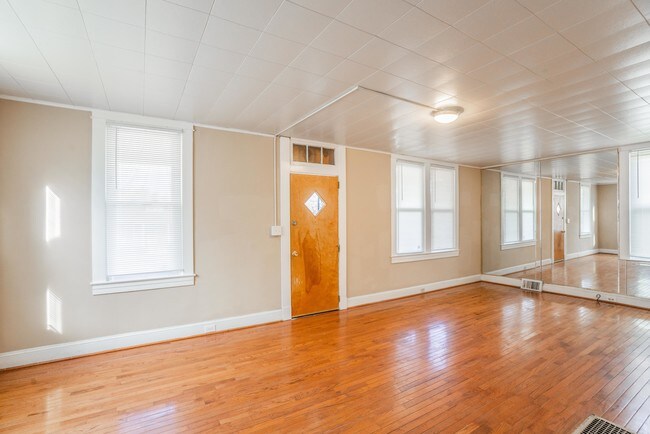 Building Photo - 4809 Arabia Ave