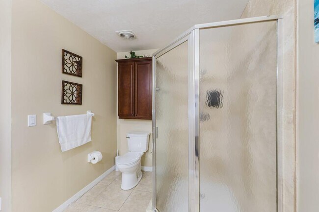 Building Photo - 2310 SW 53rd St