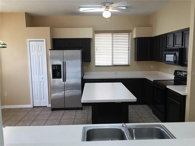 Building Photo - 4210 Harbor Lake Dr