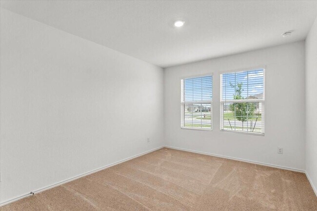 Building Photo - 104 Winged Foot Ct