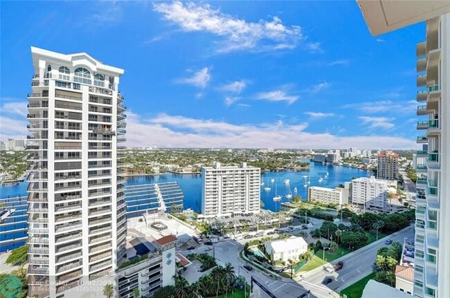 Building Photo - 101 S Fort Lauderdale Beach Blvd